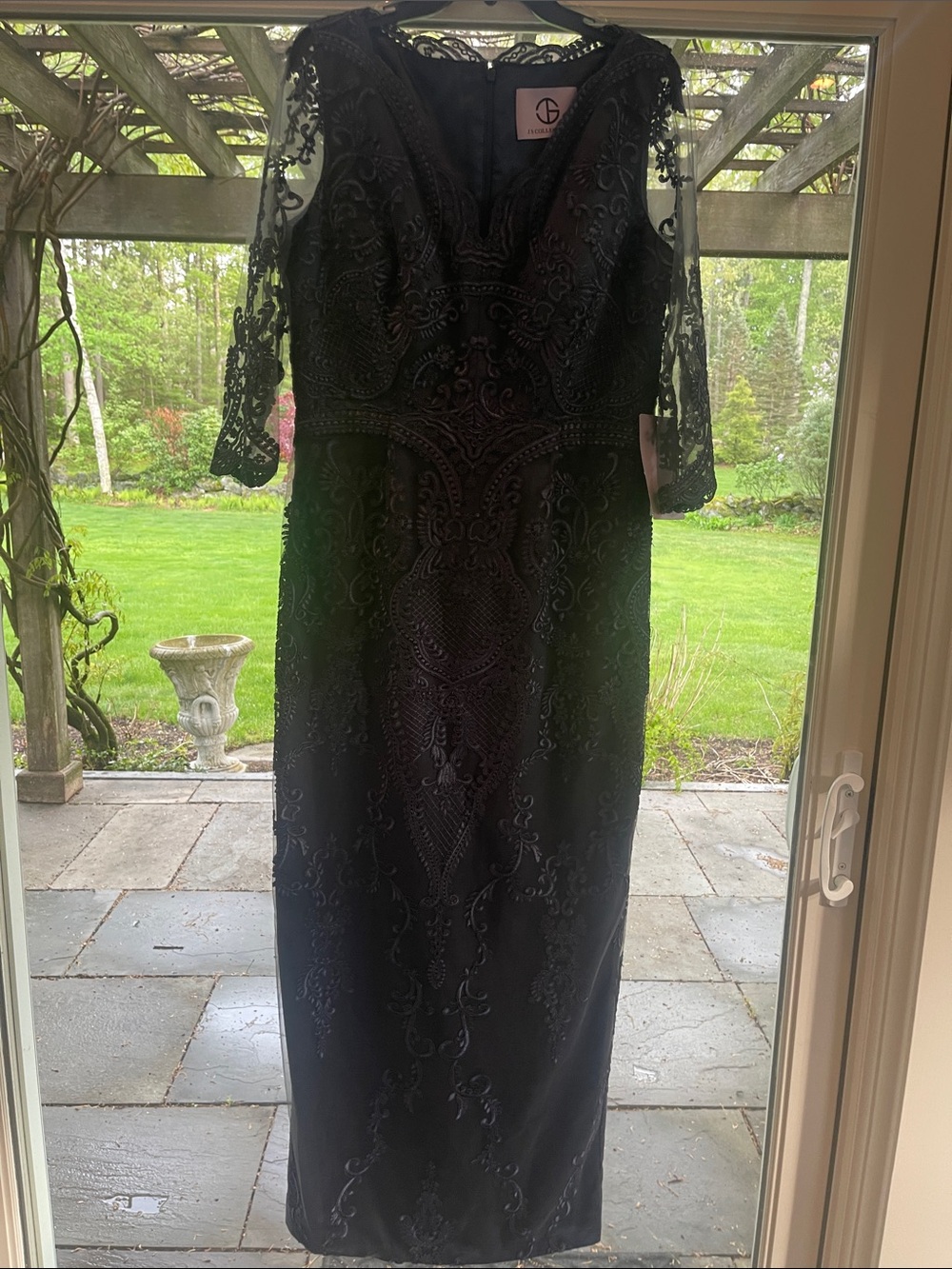 Elegant Blue Embroidered Evening Dress with Sheer Sleeves
